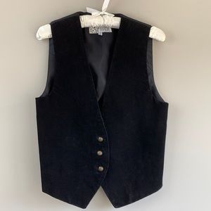 BB Dakota black suede leather vest